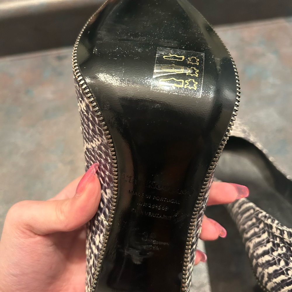 The Kooples Patterned Pumps - Picture 4 of 6